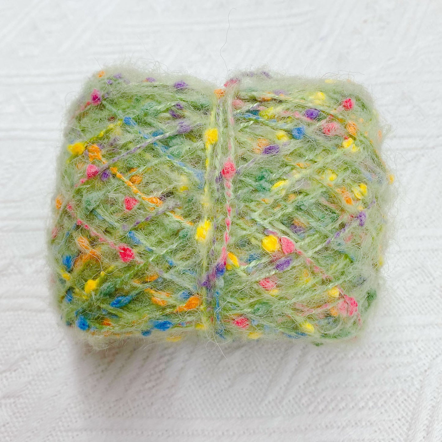 Doudou Yarn – Handmixat mohairgarn med charmiga färgskiftningar