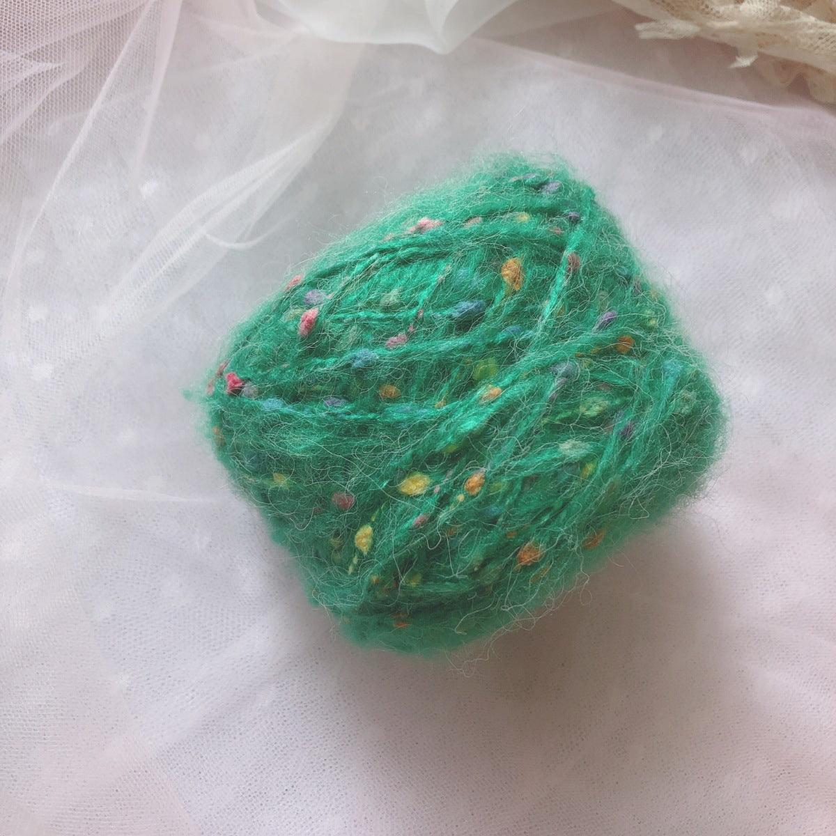 Doudou Yarn – Handmixat mohairgarn med charmiga färgskiftningar