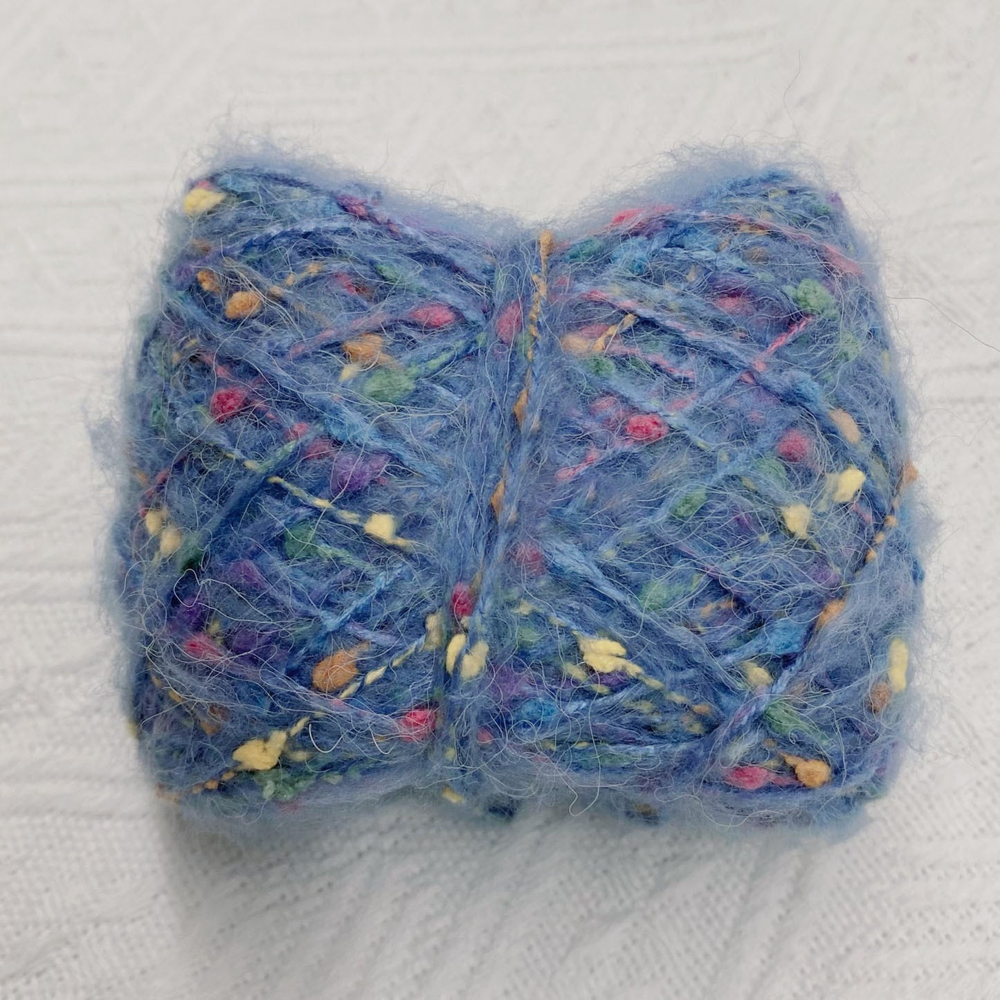 Doudou Yarn – Handmixat mohairgarn med charmiga färgskiftningar